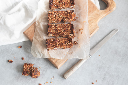 Happy Healthy Recipe from a Nutritionist - Breakfast Bars